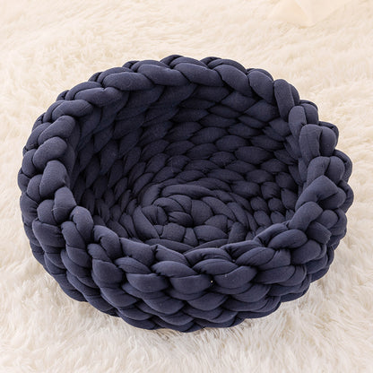 Cozy Braided Pet Nest Bed