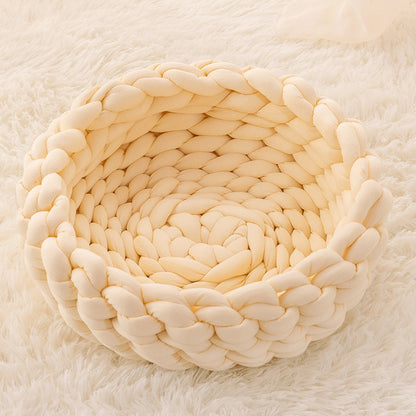 Cozy Braided Pet Nest Bed
