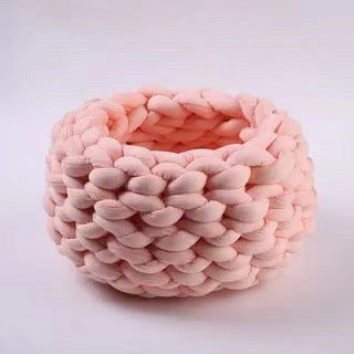 Cozy Braided Pet Nest Bed