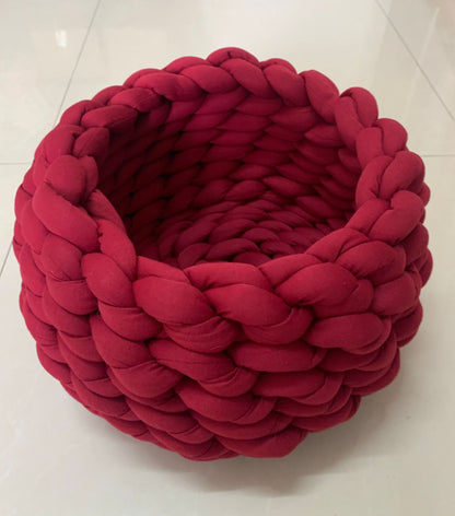 Cozy Braided Pet Nest Bed