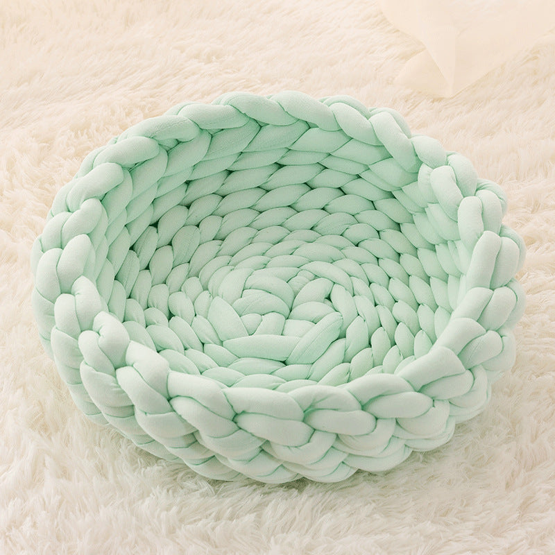 Cozy Braided Pet Nest Bed