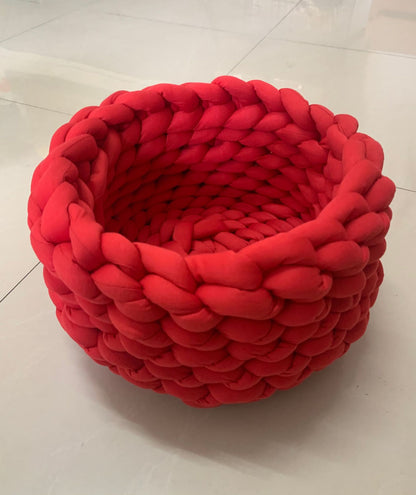 Cozy Braided Pet Nest Bed
