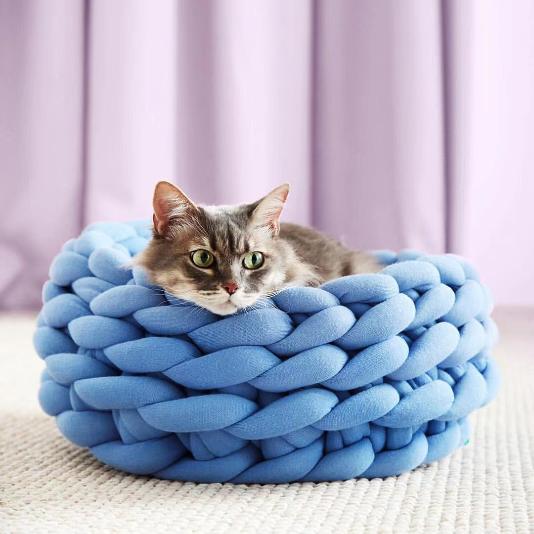 Cozy Braided Pet Nest Bed