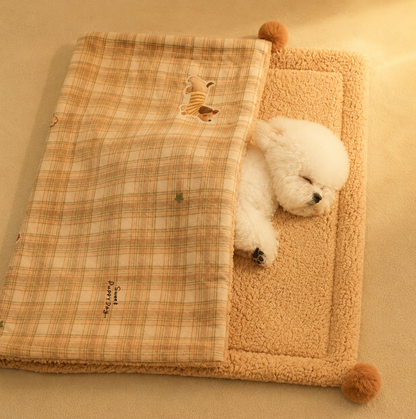 All-Season Warm Pet Blanket for Dogs and Cats
